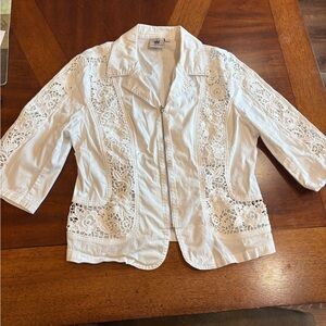 Chic White Lace Women's Blazer